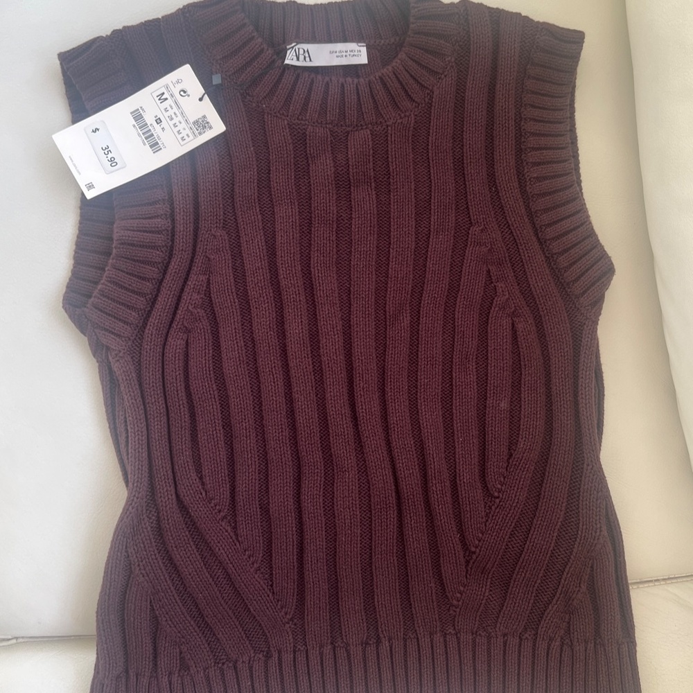 Zara Ribbed Knit Vest - Picture 2 of 2